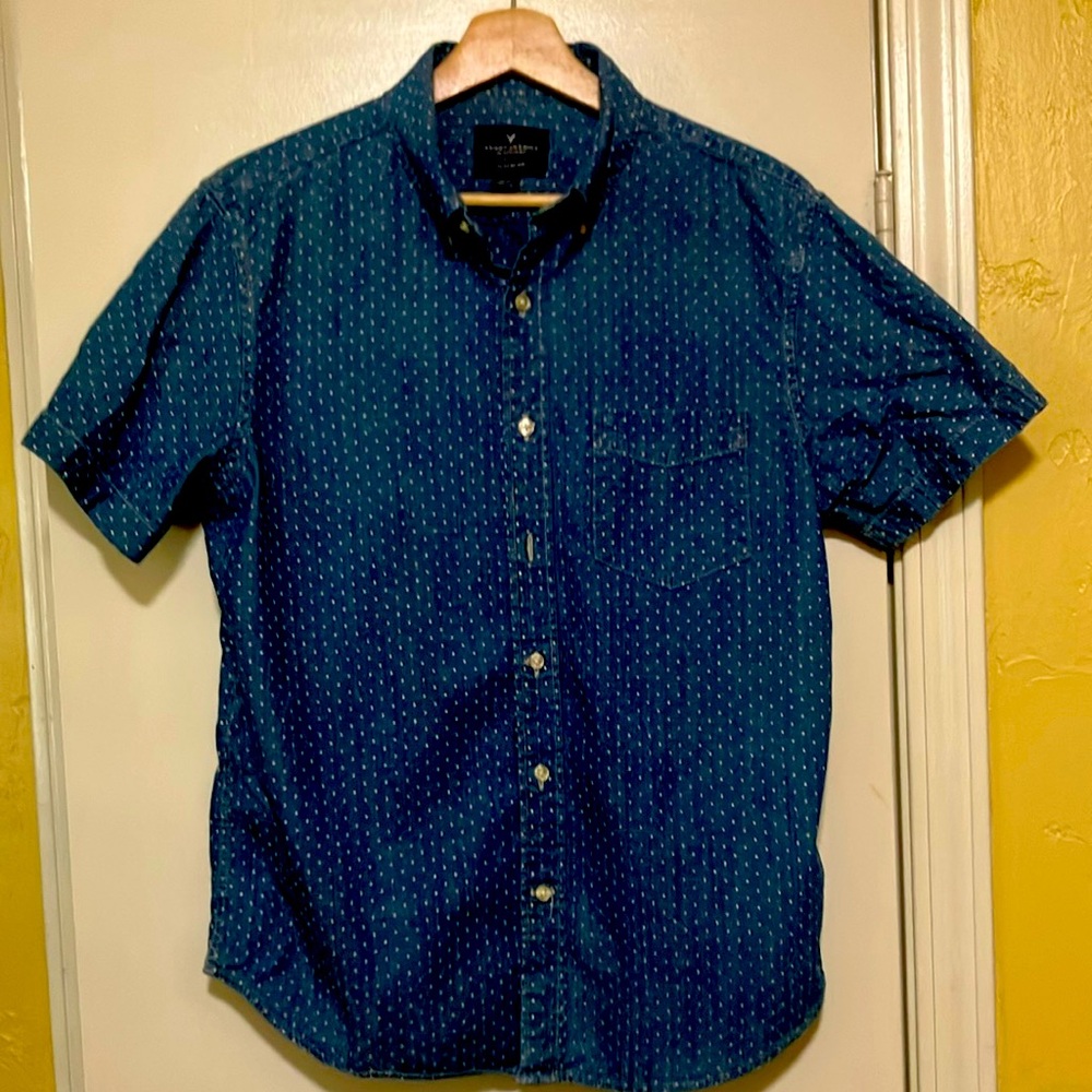 American Eagle Outfitters Blue Casual Button Down Shirt